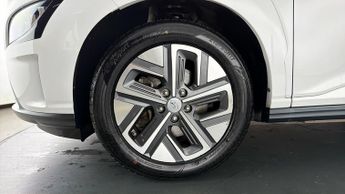 Hyundai KONA PREMIUM