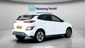 Hyundai KONA PREMIUM