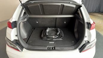 Hyundai KONA PREMIUM
