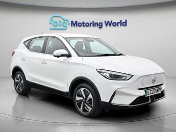 MG ZS SE