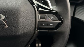 Peugeot 208 PURETECH ALLURE PREMIUM PLUS S/S