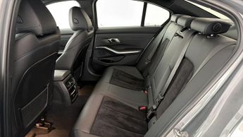 BMW 3 Series 330E M SPORT