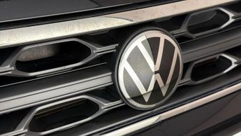 Volkswagen T-Roc LIFE TSI DSG