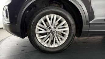 Volkswagen T-Roc LIFE TSI DSG