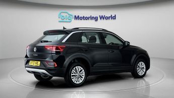 Volkswagen T-Roc LIFE TSI DSG