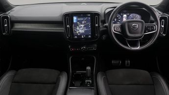 Volvo XC40 B4 R-DESIGN