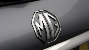 MG MG5 EXCLUSIVE