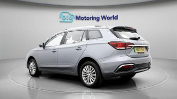 MG MG5 EXCLUSIVE