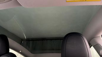 Tesla Model Y BASE