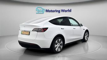 Tesla Model Y BASE