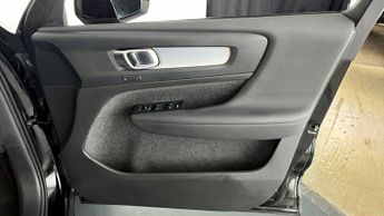Volvo XC40 RECHARGE T4 PLUS