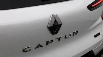 Renault Captur TECHNO E-TECH
