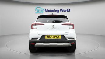 Renault Captur TECHNO E-TECH