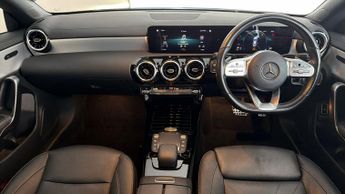 Mercedes-Benz CLA CLA 180 AMG LINE