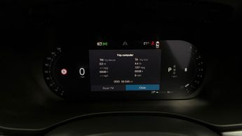 Volvo XC60 B5 PLUS AWD