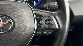 Toyota Corolla ICON TECH