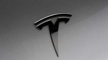 Tesla Model Y BASE