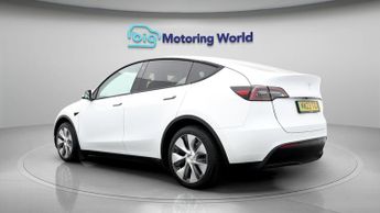 Tesla Model Y BASE