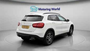 Mercedes-Benz GLA GLA 180 URBAN EDITION