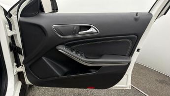 Mercedes-Benz GLA GLA 180 URBAN EDITION