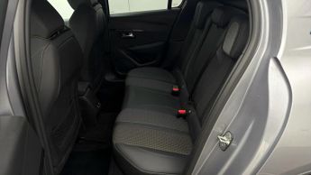 Peugeot E-208 GT