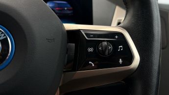 BMW iX XDRIVE40 M SPORT