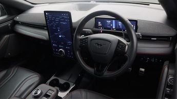 Ford Mustang Mach-E PREMIUM