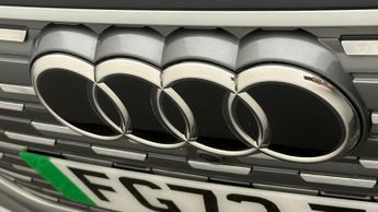 Audi Q4 e-tron S LINE