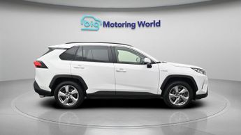 Toyota RAV4 VVT-I DESIGN