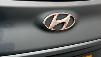 Hyundai KONA PREMIUM