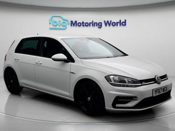 Volkswagen Golf R LINE TSI DSG