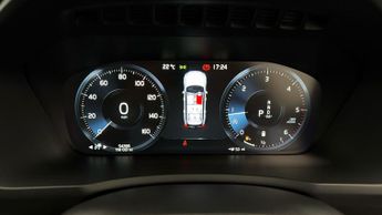 Volvo XC90 B5 R-DESIGN AWD