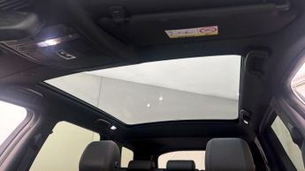 Land Rover Discovery Sport R-DYNAMIC SE