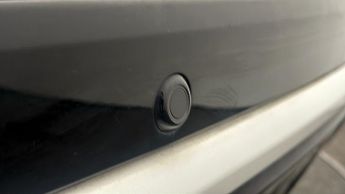 Land Rover Discovery Sport R-DYNAMIC SE