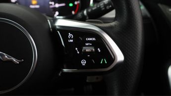 Jaguar F-PACE R-DYNAMIC SE