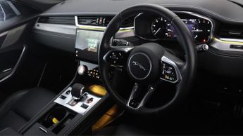 Jaguar F-PACE R-DYNAMIC SE
