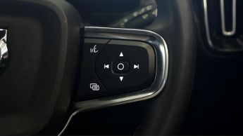 Volvo XC40 RECHARGE T4 CORE