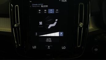 Volvo XC40 RECHARGE T4 CORE