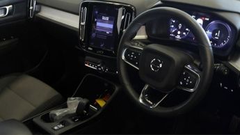 Volvo XC40 RECHARGE T4 CORE