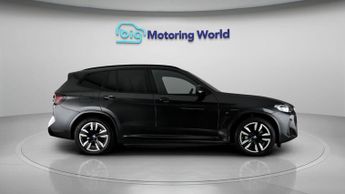 BMW iX3 M SPORT