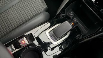 Peugeot E-208 GT