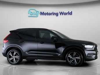 Volvo XC40 RECHARGE T4 R-DESIGN