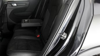 Volvo XC40 RECHARGE T4 R-DESIGN