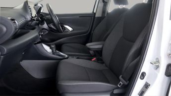 Toyota Yaris ICON