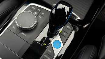 BMW iX3 M SPORT