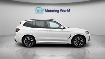 BMW iX3 M SPORT