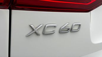 Volvo XC60 RECHARGE T6 R-DESIGN AWD