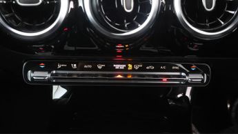 Mercedes-Benz A Class A 180 AMG LINE EXECUTIVE