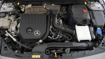 Mercedes-Benz A Class A 180 AMG LINE EXECUTIVE