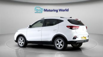 MG MG ZS TROPHY CONNECT